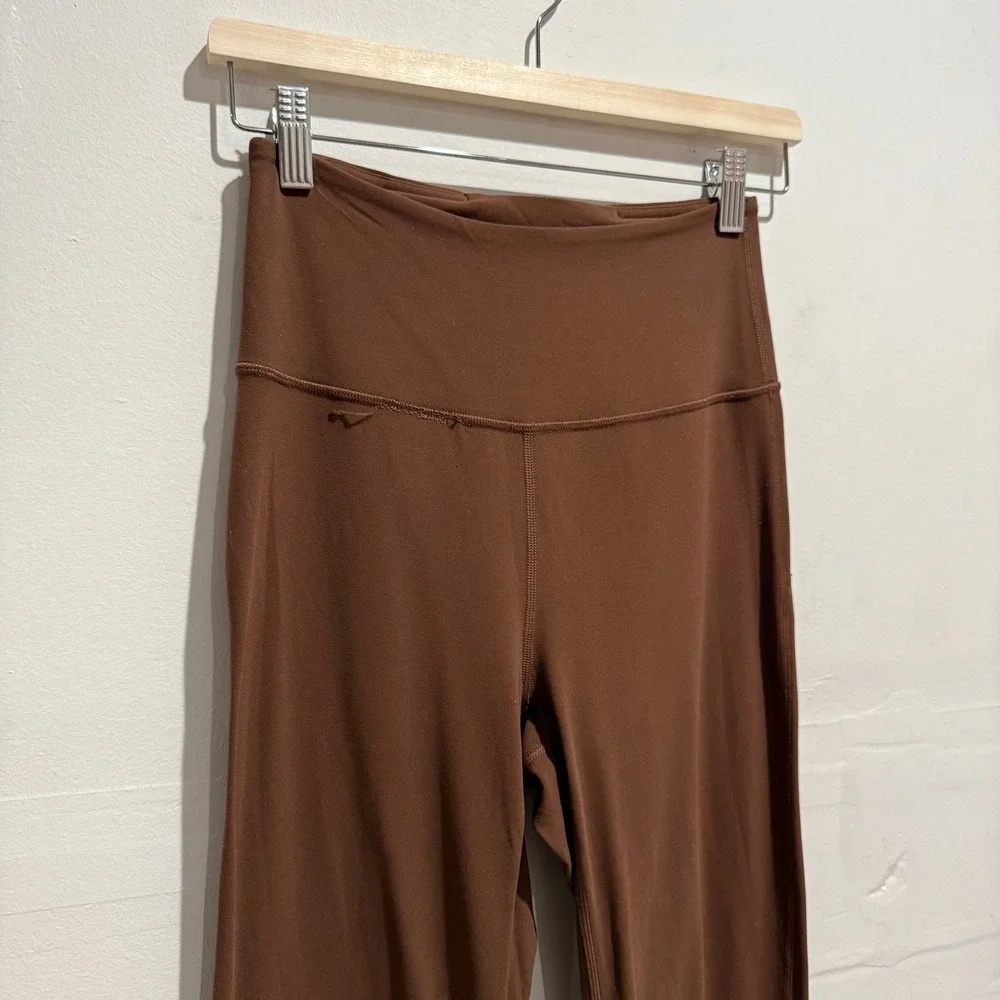 Lululemon Groove Super High Rise Flared Pant Roasted Brown‎ Size 6